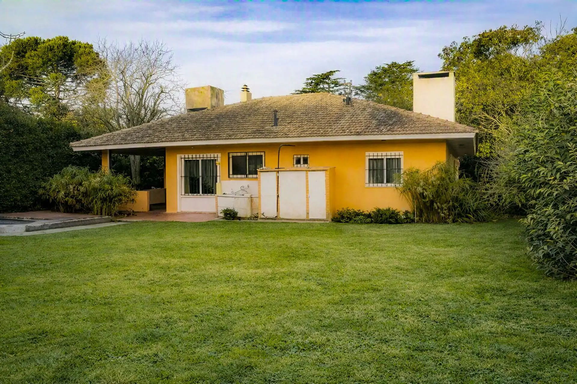 Venta casa 3 ambientes Colinalegre