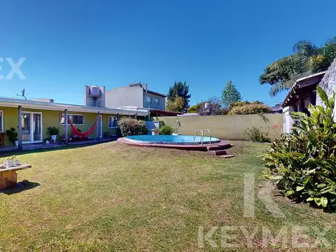 Casa de 2 de dormitorios y escritorio con parque en venta, La Plata