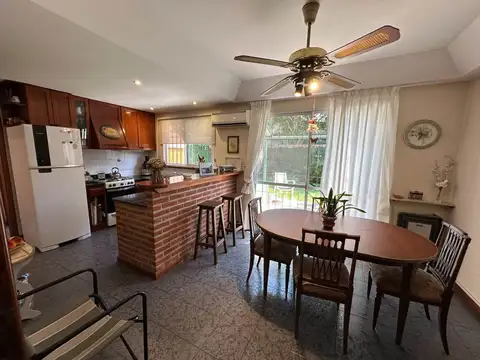 Depto Tipo Casa en Venta con 1 cocheras