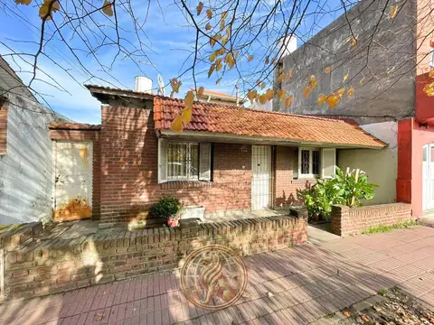 Venta casa Mar del Plata Bernardino Rivadavia a refaccionar