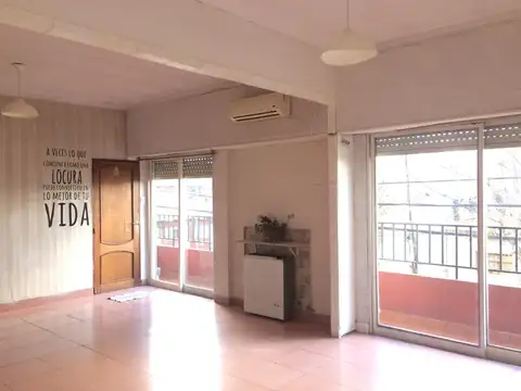 PH en venta de 3 amb - Apto crédito