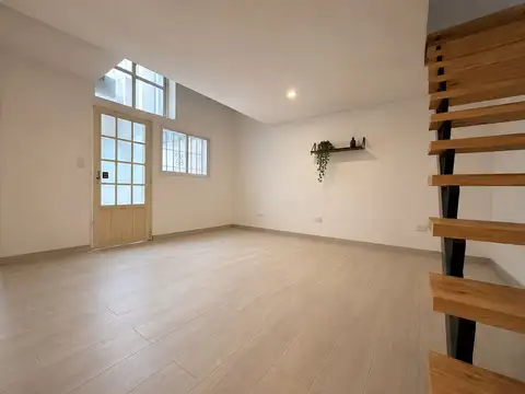 Depto Tipo Casa en Venta en Palermo, USD 120.000