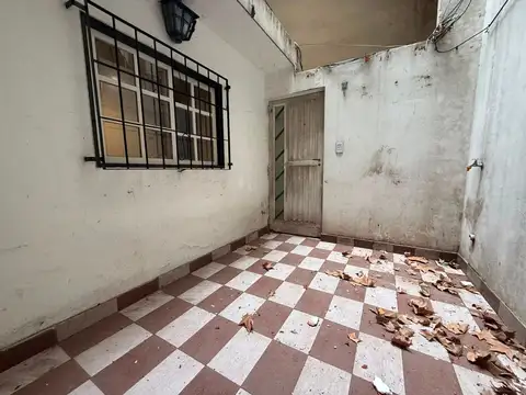 Depto Tipo Casa en Venta 32 años