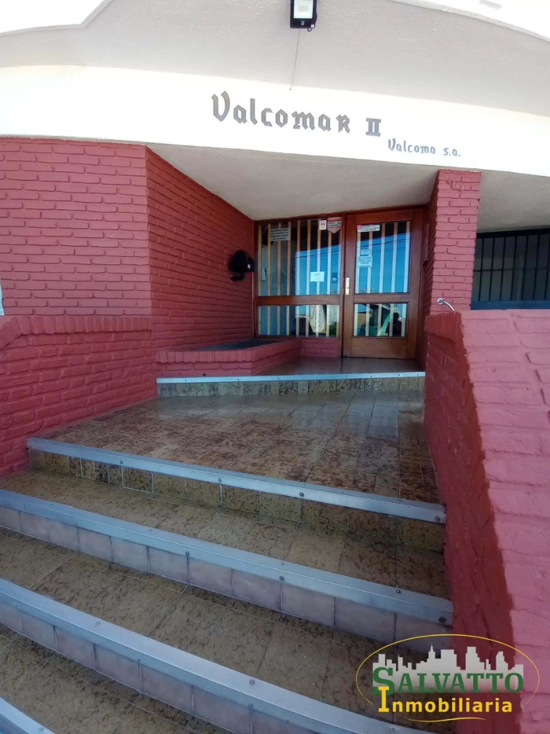 Departamento 2 ambientes con cochera en Punta Mogotes