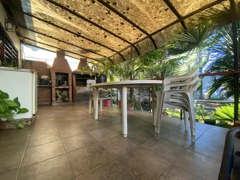Casa en Venta en Temperley, USD 185.000