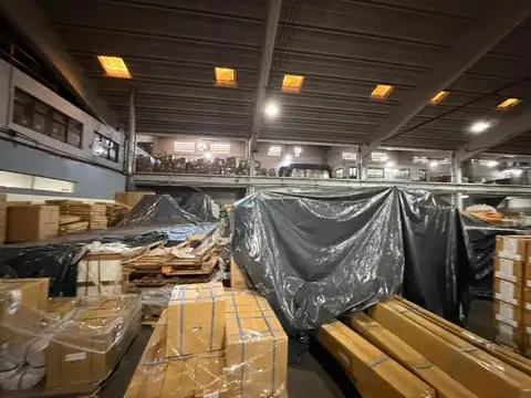 Galpon en Alquiler 91  mts Frente