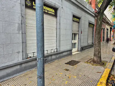 VENTA LOCAL COMERCIAL A LA CALLE - SAN TELMO