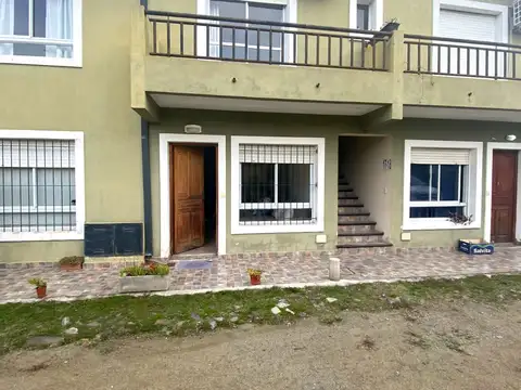 Av. Avellaneda 1000, Piso pb