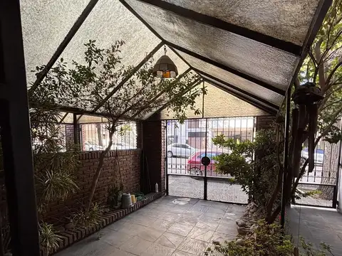 Depto Tipo Casa en Venta de 4 ambientes