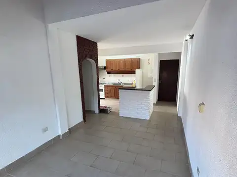 Depto Tipo Casa 3 ambientes con 1 baño