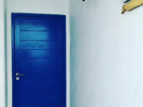 Departamento de 2 ambientes, en calle principal. Ubicado en complejo inmerso en naturaleza.