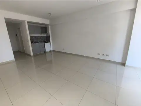 Departamento en Alquiler en Colegiales, $ 600.000