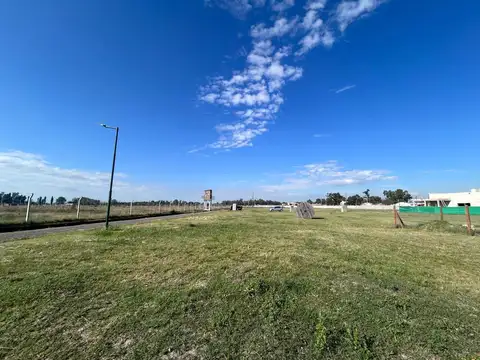 Oportunidad lote en esquina laguna azul