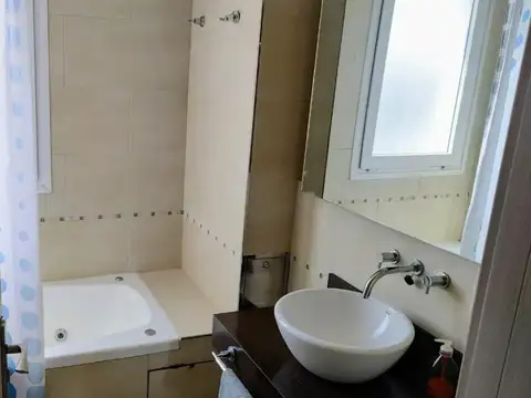 Departamento 4 ambientes con 2 baños