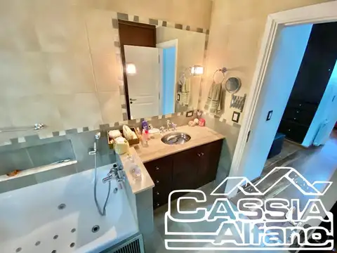 Casa en Venta en Guernica, USD 450.000