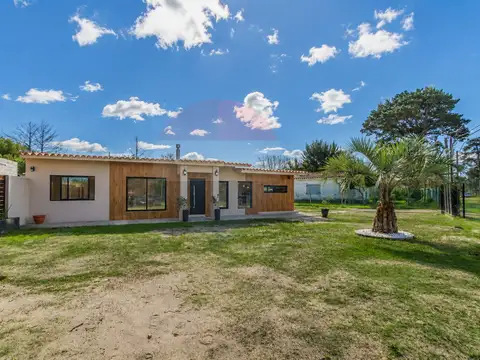 Casa en Venta en El Pinar, USD 386.000