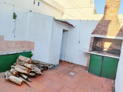 Depto Tipo Casa en Alquiler 44 años