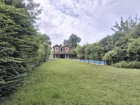 Venta Casa 4 Amb Con Dep, El Molino Pilar, Jardín, Pileta, Galería, Lote Interno