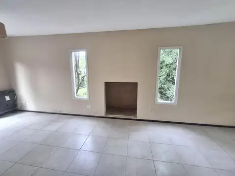 Casa 4 ambientes con 3 baños