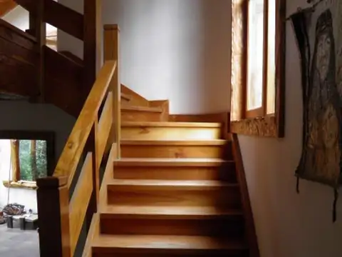 Casa 6 ambientes con 5 baños