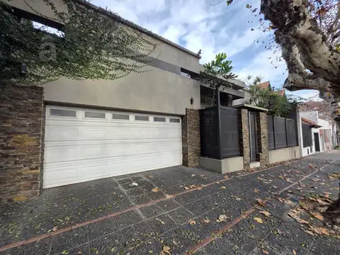 Casa en Villa Ballester -Venta - Cuatro Ambientes   Cuarto de Estudio - lote 16.60 x 35 mts