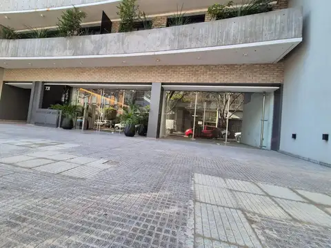 Local en Alquiler Via Pública