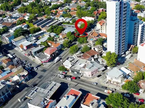 Avenida Eva Perón 300