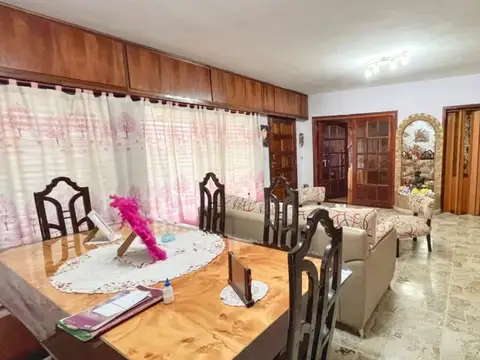 Casa en Venta en Villa Ballester, USD 240.000
