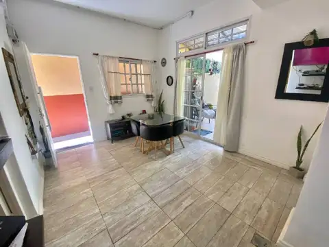 Depto Tipo Casa en Venta de 3 ambientes