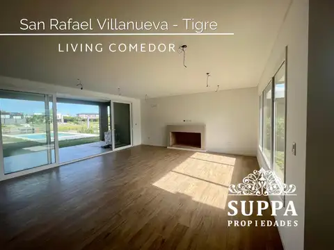 Casa en Venta con 3 cocheras