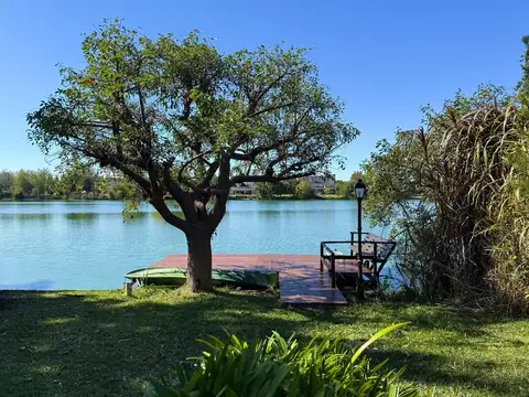 Casa en Alquiler de 4 dormitorios