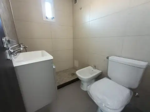 Departamento en Alquiler en Nuestra Señora De Lourdes, $ 350.000