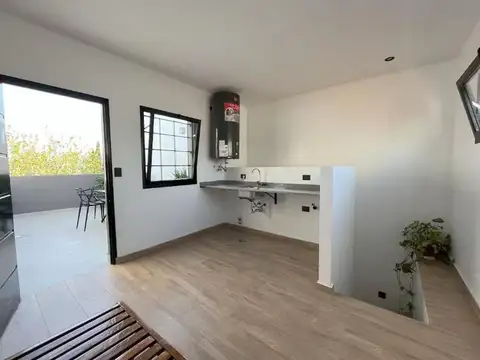 Departamento en Alquiler en Coghlan, USD 2.000