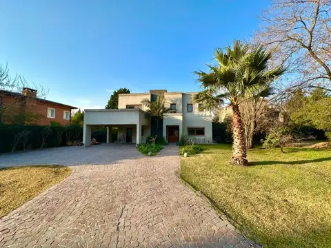 Casa en Venta en Pilar, Barrio Cerrado La Peregrina