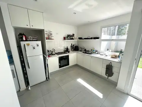 Depto Tipo Casa en Venta de 4 ambientes