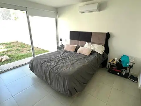 Depto Tipo Casa en Venta de 3 dormitorios