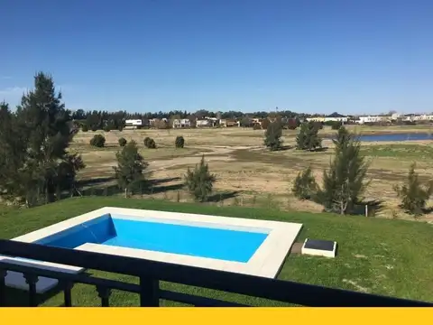 Casa a la venta en Barrio San Isidro Labrador al Golf
