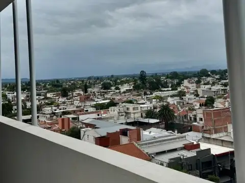 Departamento en Alquiler en Zona Centro, $ 640.000