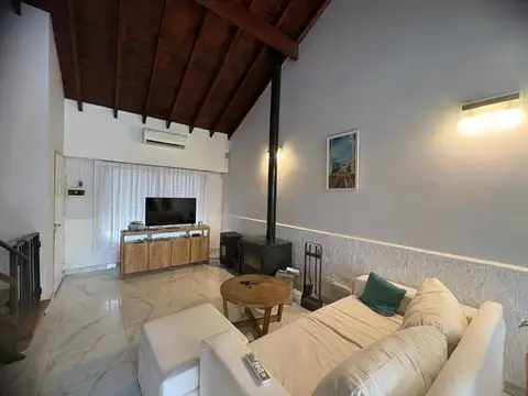 Casa en Venta en Zárate, USD 108.000