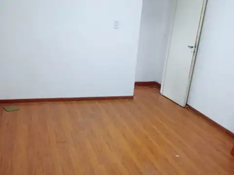 Local en Alquiler Via Pública