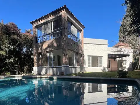 Casa  en Venta en Los Angeles, Pilar, G.B.A. Zona Norte