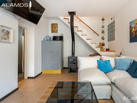 Depto Tipo Casa en Venta de 3 ambientes