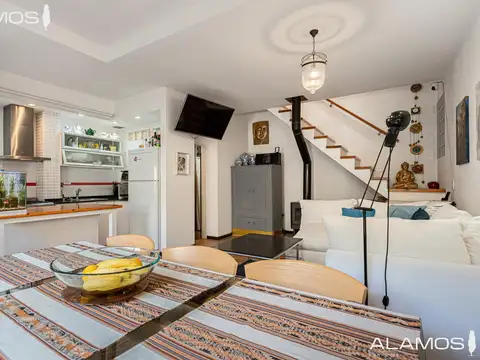 Depto Tipo Casa en Venta de 2 dormitorios