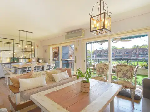 Departamento en Venta de 4 dormitorios