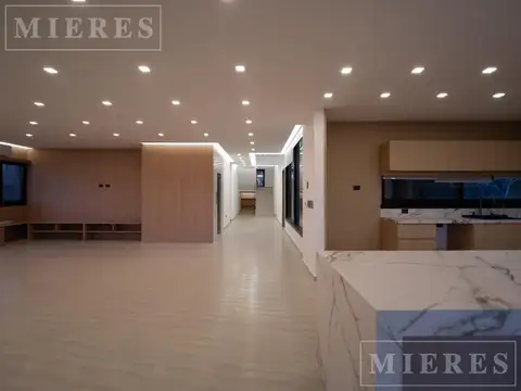 Casa en venta en el barrio El Yacht, Nordelta