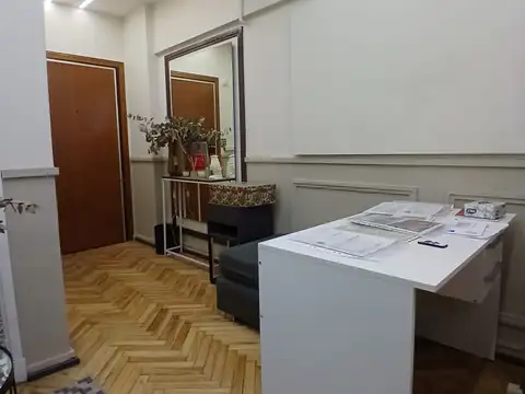 Oficina 2 ambientes con 2 baños