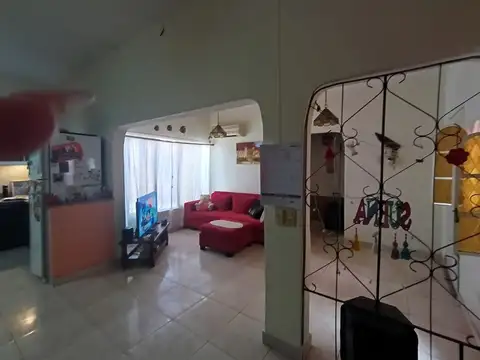 Depto Tipo Casa en Venta en El Palomar, USD 90.000