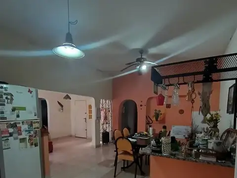 Depto Tipo Casa en Venta de 5 ambientes
