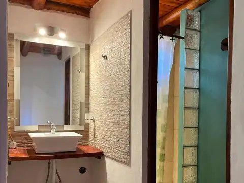 Edificio Comercial en Venta - 6 Cabañas 8 Dormitorios - 1000m2 - Mar Azul