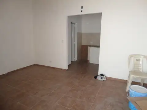 Depto Tipo Casa en Alquiler en Villa Luro, $ 450.000